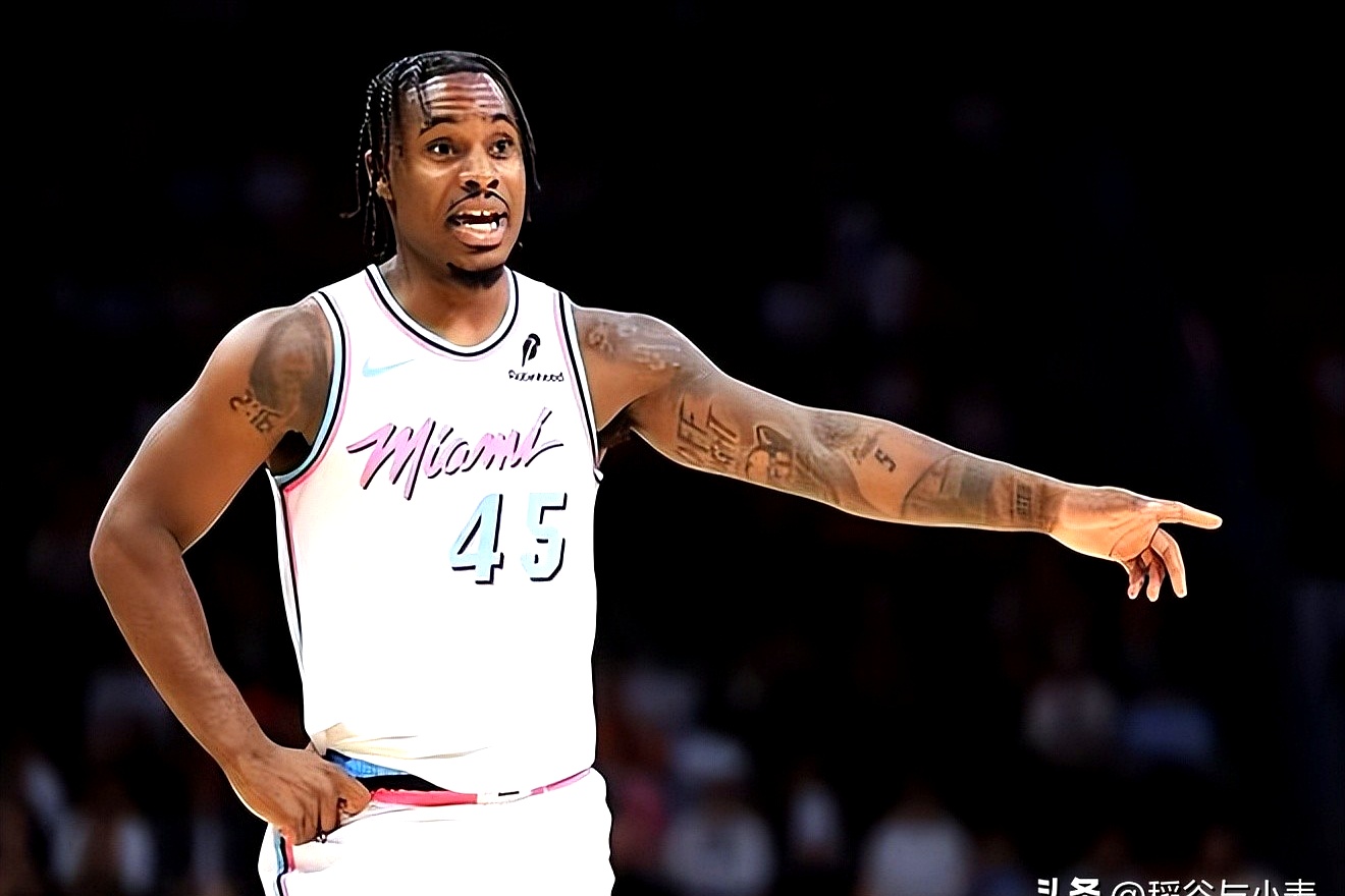 青岛队轻取热火，米切尔点燃赛场