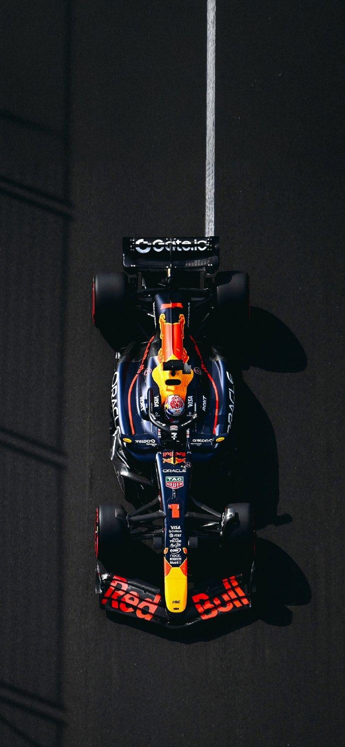 梅赛德斯横扫法拉利，维斯塔潘状态火热