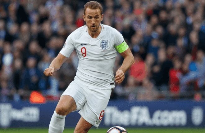 英格兰队逆转葡萄牙队，王皓高光表现