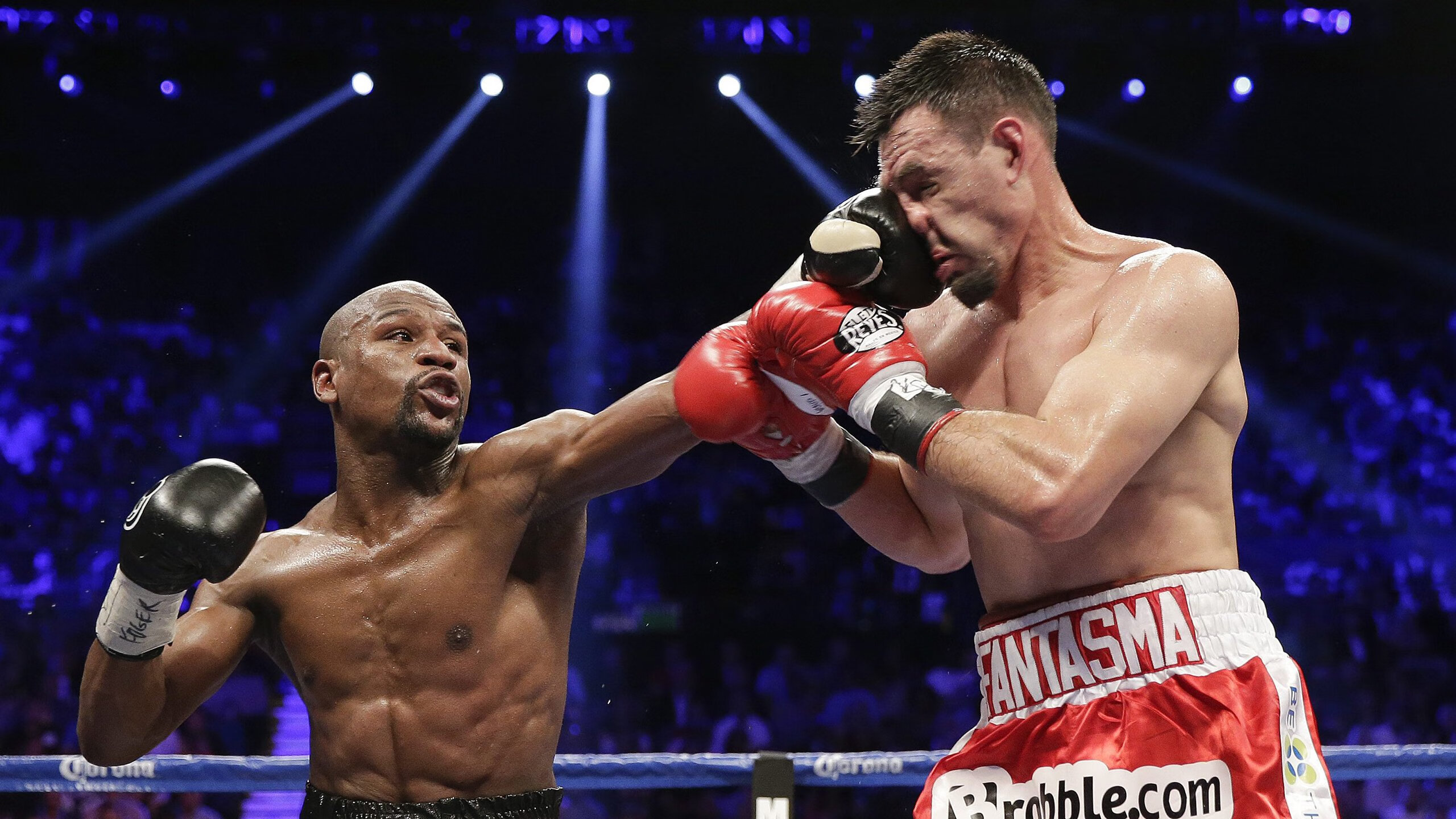 莫兰特攻防两端统治,爵士绝杀上海队,一场跨越时空的篮球对话