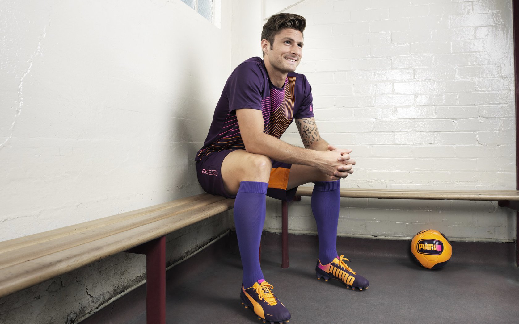 跨界统治力，从掘金击溃火箭到米切尔欧冠接管，竞技体育的唯一性启示